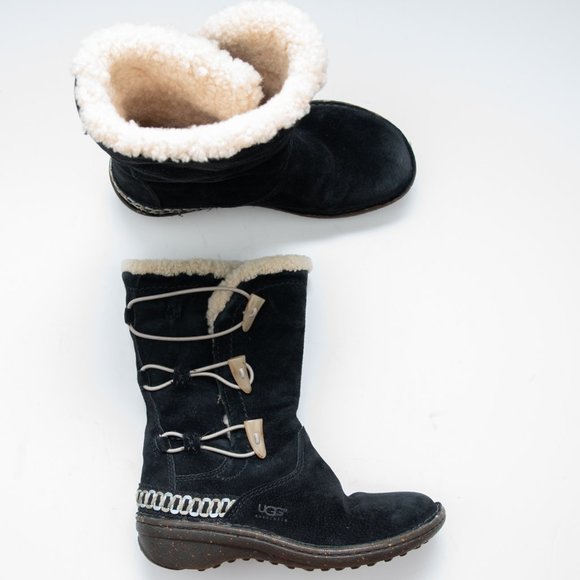 UGG Shoes - UGG Kona Boots Suede Shearling Winter Faux Bone Toggle Closures Black Size 5